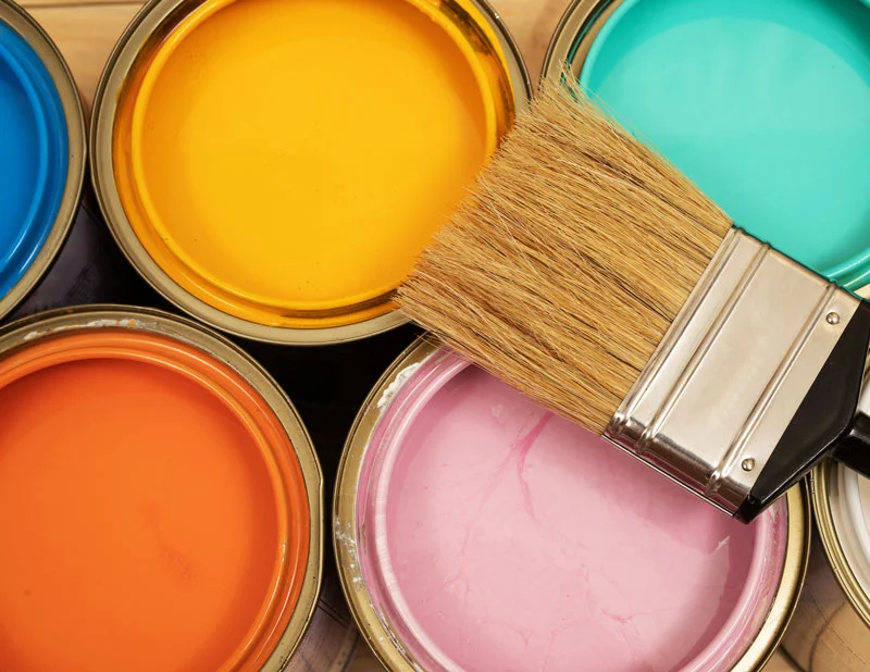 Más pinturas y complementos